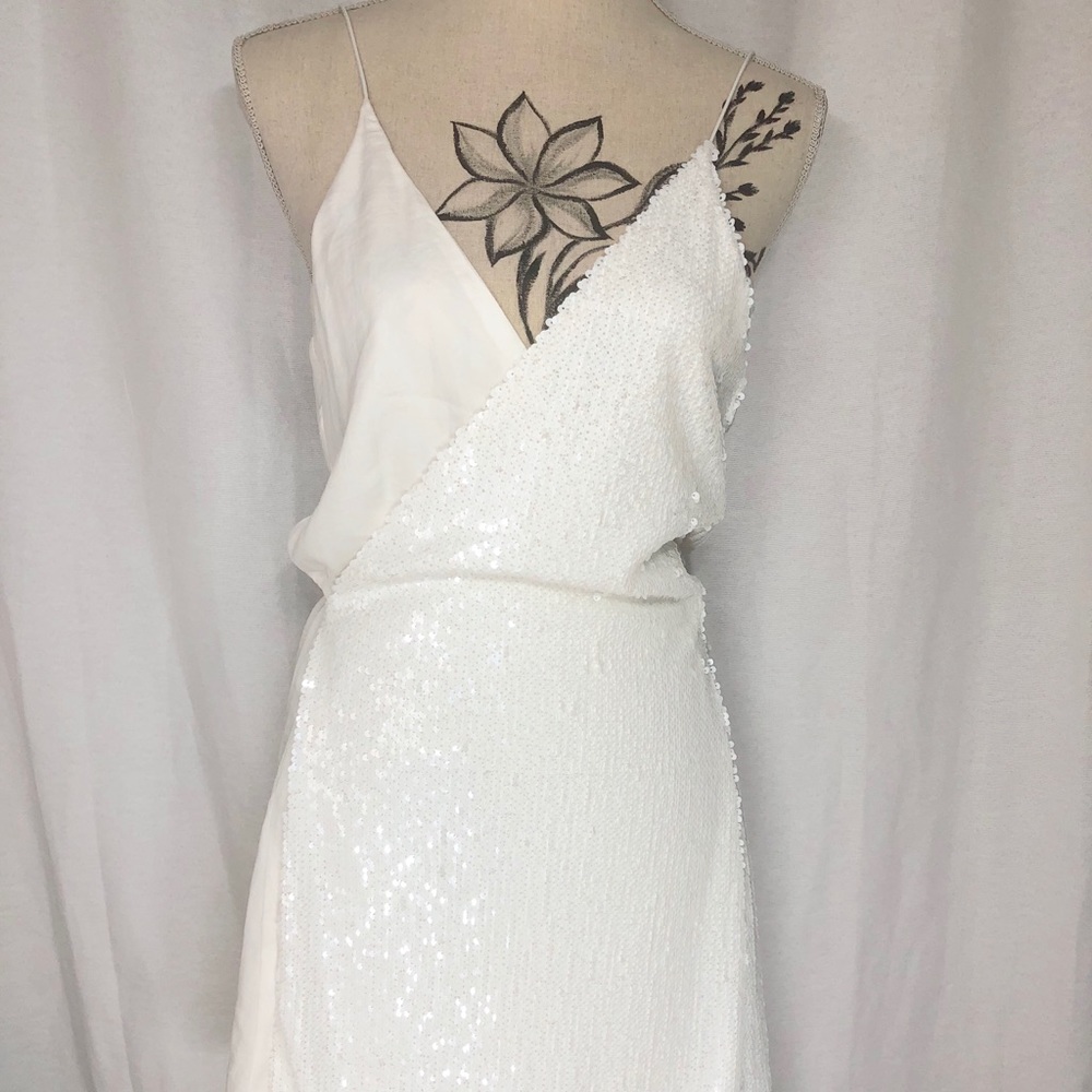 BNWT White Sequin Wrap Dress🌱